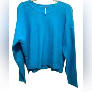 Free People Vibrant Blue Pullover Crewneck Sweater Size Small Oversized Wool